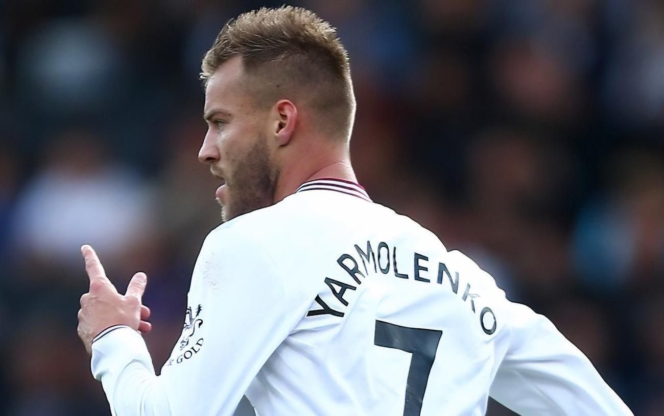 Агент Ярмоленка розповів про майбутнє футболіста у "Вест Хемі" Агент Ярмоленка розповів про майбутнє футболіста у "Вест Хемі"