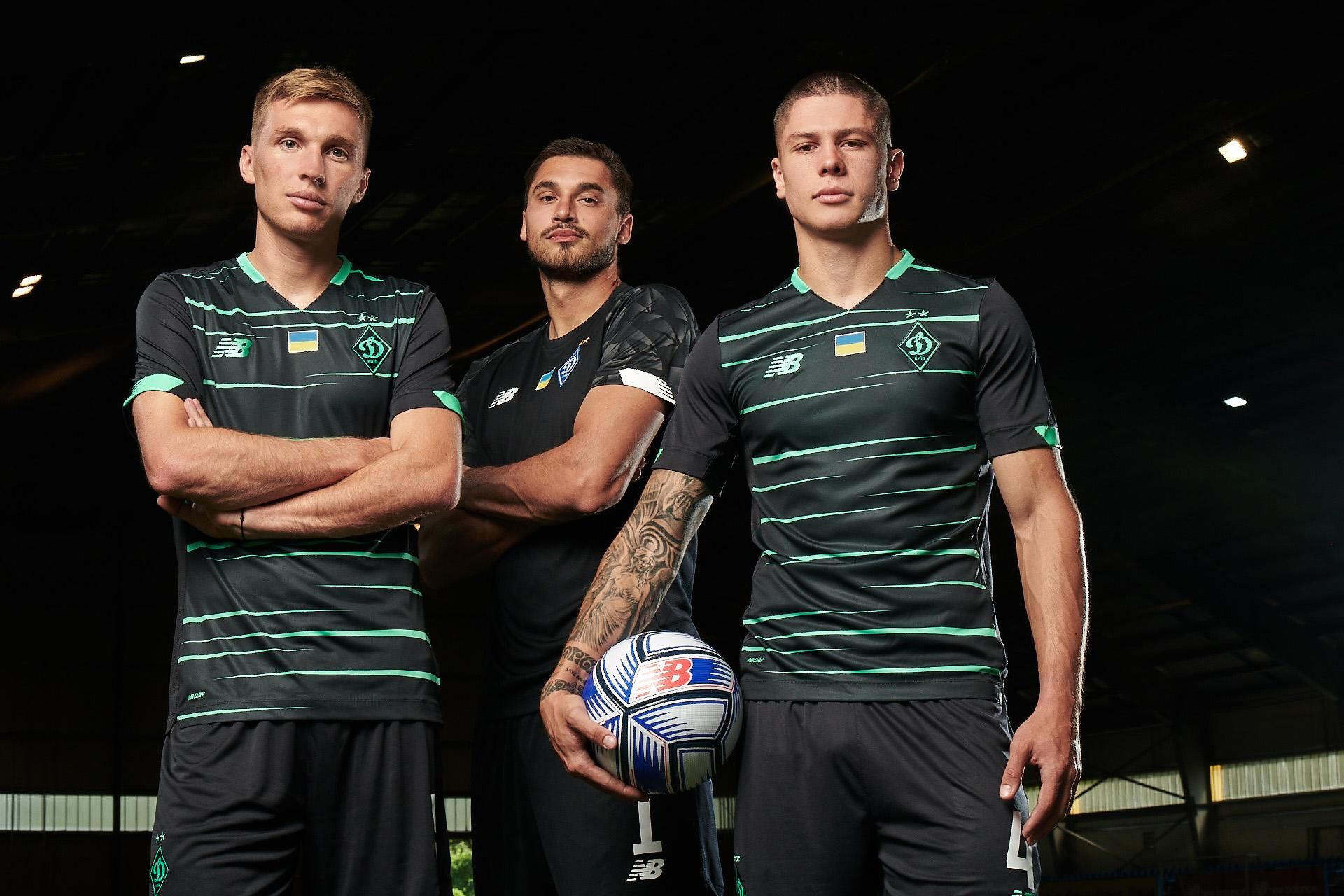 "Динамо" представило сенсаційний третій комплект форми: фото "Динамо" представило сенсаційний третій комплект форми: фото