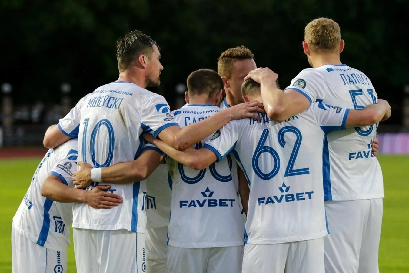 Лига чемпионов: команды Милевского и Реброва в тяжелой борьбе проходят дальше – видео Лига чемпионов: команды Милевского и Реброва в тяжелой борьбе проходят дальше – видео