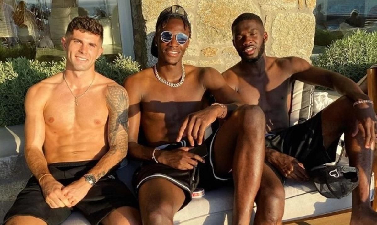 В "Челси" вспышка коронавируса после отдыха футболистов в Греции: кто заболел В "Челси" вспышка коронавируса после отдыха футболистов в Греции: кто заболел