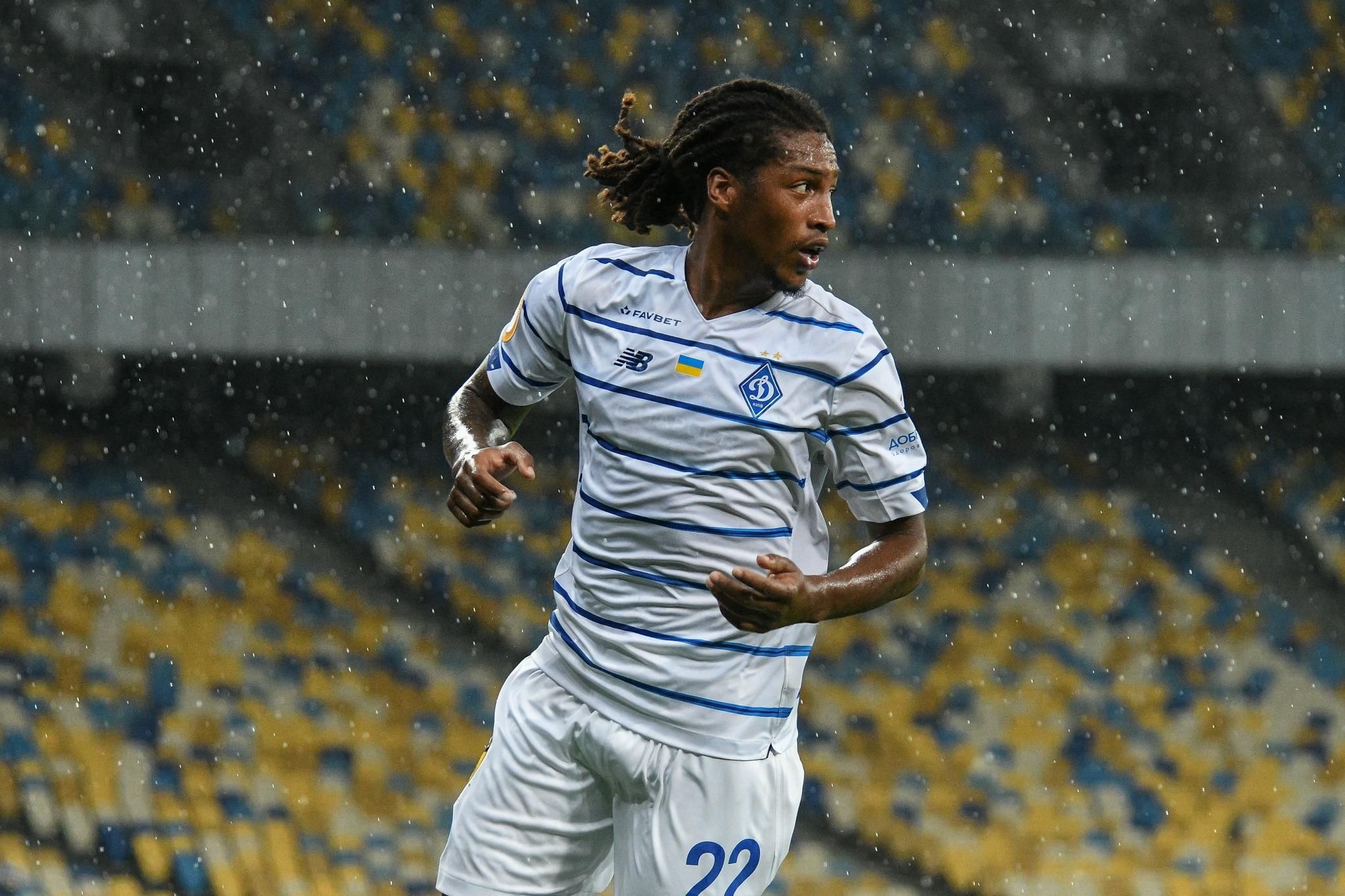 Фанати "Динамо" вибрали найкращого гравця команди в серпні: неочікуваний вибір Фанати "Динамо" вибрали найкращого гравця команди в серпні: неочікуваний вибір