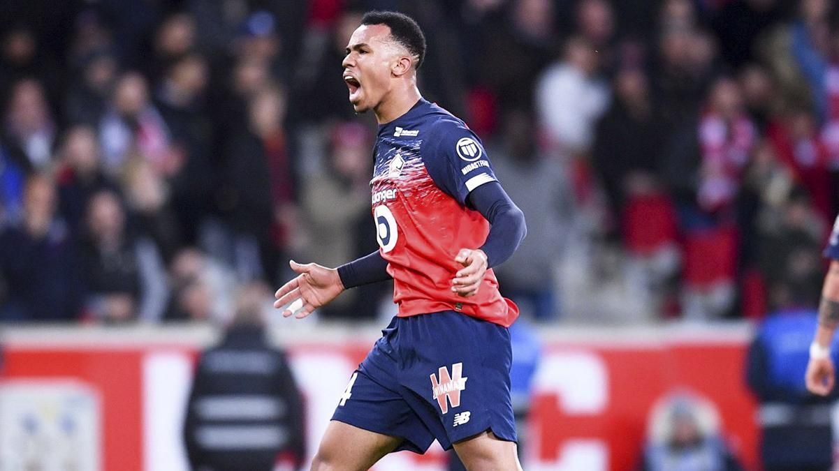 А як же Матвієнко? "Арсенал" офіційно купив захисника за круглу суму А як же Матвієнко? "Арсенал" офіційно купив захисника за круглу суму