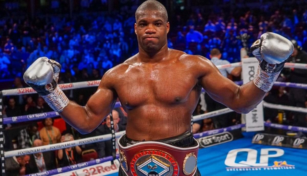 Усик може провести бій проти непереможного британця Дюбуа Усик може провести бій проти непереможного британця Дюбуа