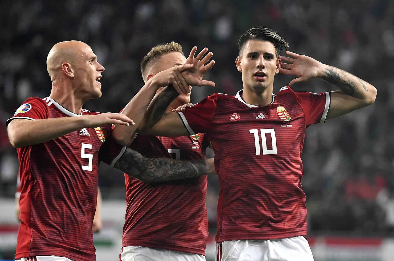 Як з гармати: футболіст збірної Угорщини забив дивовижний гол зі штрафного – відео Як з гармати: футболіст збірної Угорщини забив дивовижний гол зі штрафного – відео