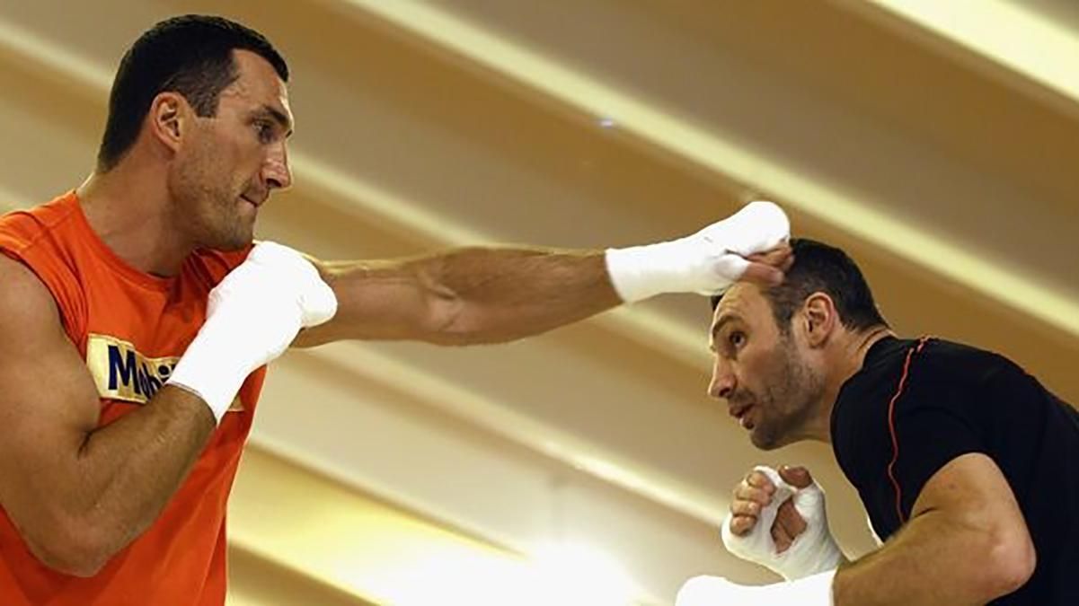 Це було доволі криваво, – Володимир Кличко пригадав спаринги з братом Віталієм Це було доволі криваво, – Володимир Кличко пригадав спаринги з братом Віталієм