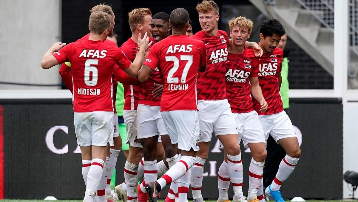 АЗ перенес матч чемпионата Нидерландов из-за поединока с "Динамо" в Лиге чемпионов АЗ перенес матч чемпионата Нидерландов из-за поединока с "Динамо" в Лиге чемпионов