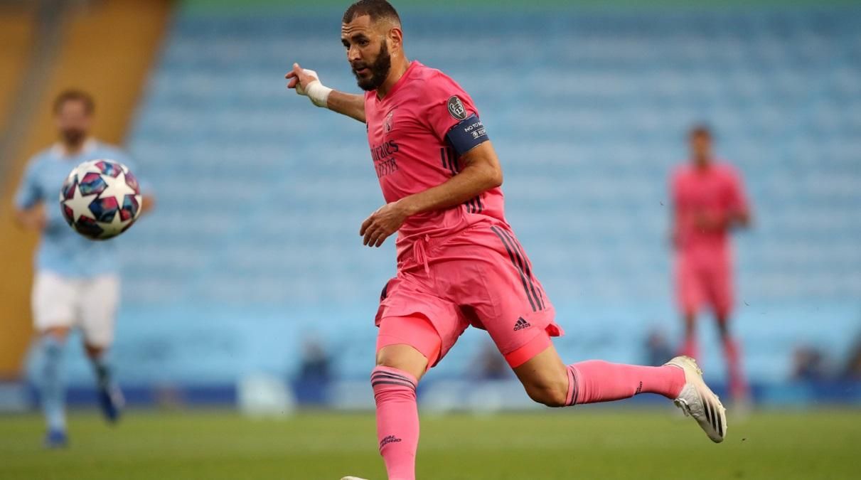 "Реал" презентовал элегантную черную форму: фото и видео "Реал" презентовал элегантную черную форму: фото и видео