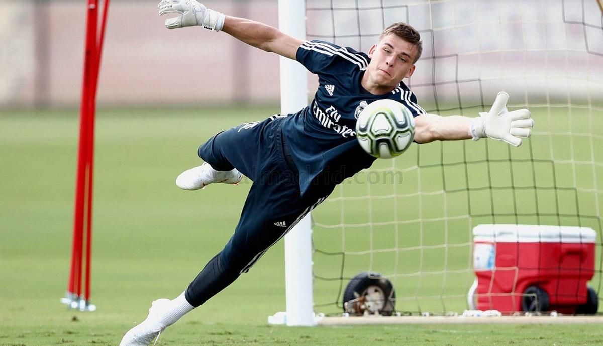 Лунін здивував Зідана блискучими сейвами після повернення в "Реал": відео Лунін здивував Зідана блискучими сейвами після повернення в "Реал": відео