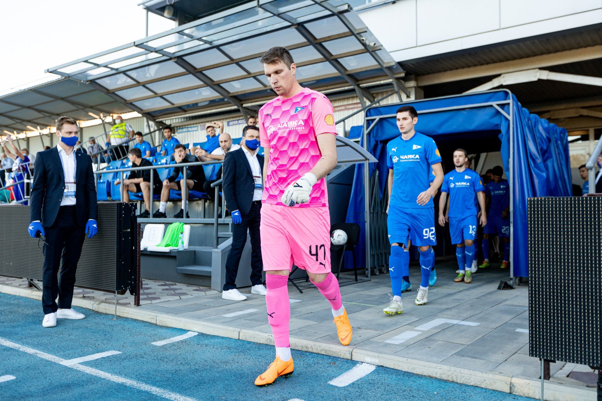 Российский вратарь пропустил курьезный гол – мяч от его ягодиц залетел в ворота: видео Российский вратарь пропустил курьезный гол – мяч от его ягодиц залетел в ворота: видео