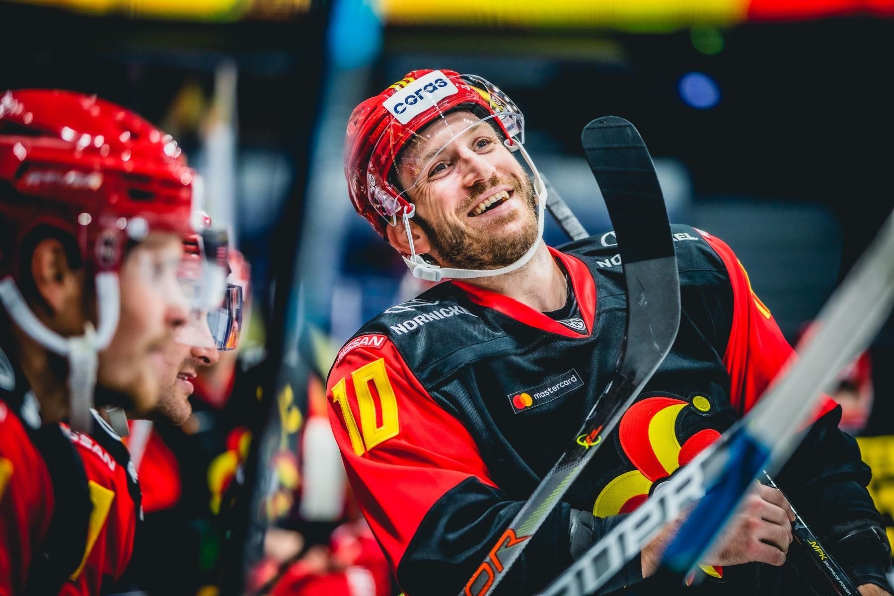 Фінських хокеїстів відправили на 14-денний карантин після матчу з російською командою Фінських хокеїстів відправили на 14-денний карантин після матчу з російською командою