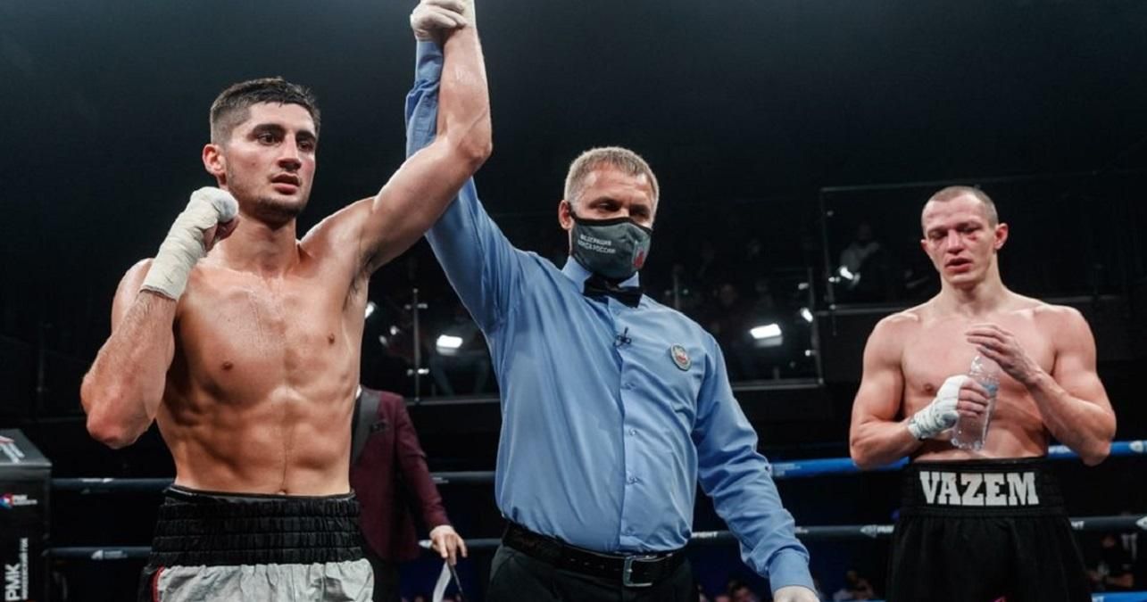 Непобедимый украинец Петросян нокаутировал россиянина в его же стране: видео Непобедимый украинец Петросян нокаутировал россиянина в его же стране: видео