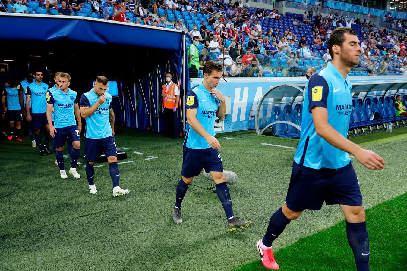 Команду экс-тренера "Динамо" в России жестко оштрафовали из-за коронавируса Команду экс-тренера "Динамо" в России жестко оштрафовали из-за коронавируса