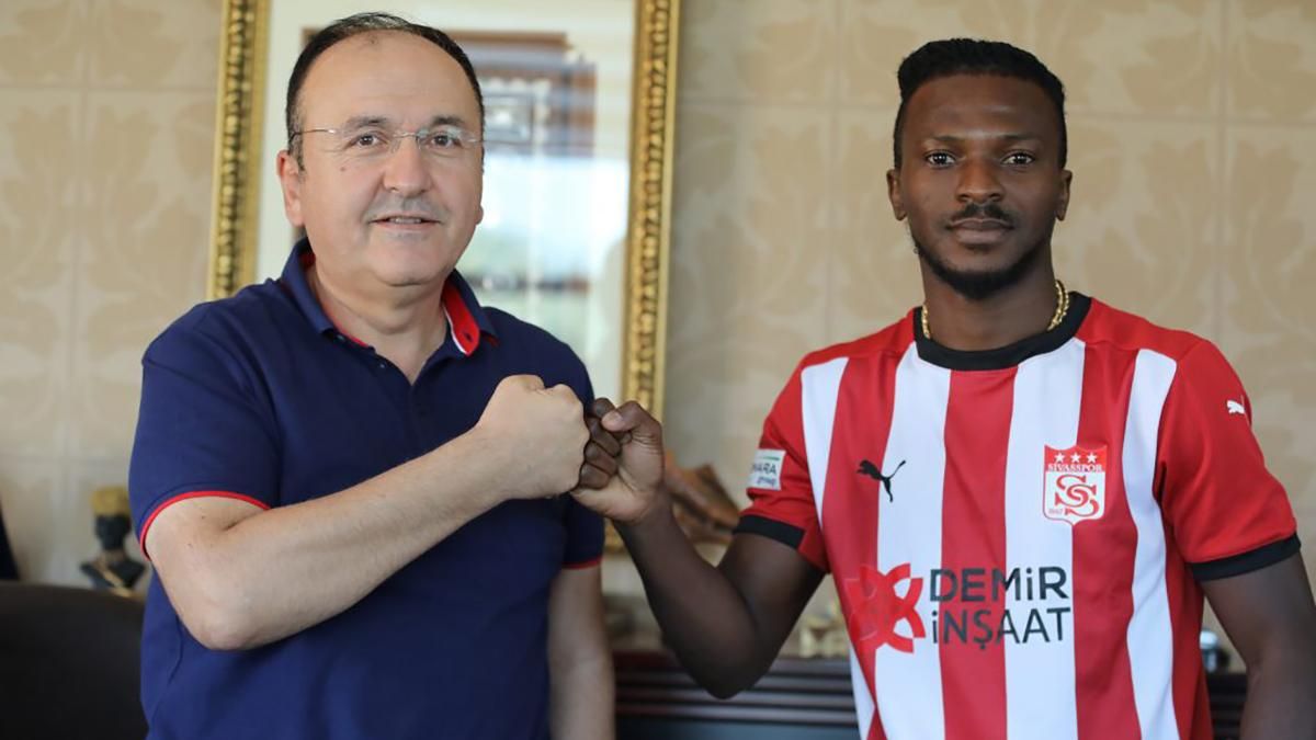 "Шахтер" покинули два нападающих: чемпион мира Сикан получил новый клуб "Шахтер" покинули два нападающих: чемпион мира Сикан получил новый клуб