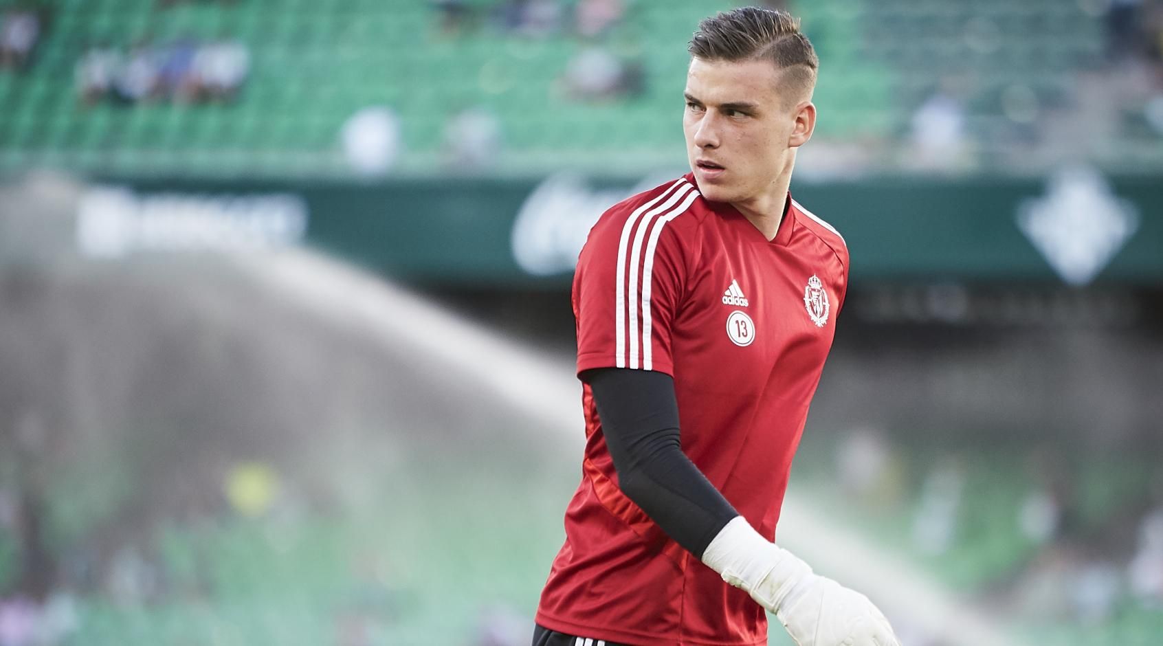 Украинец Лунин сегодня может дебютировать за "Реал" Украинец Лунин сегодня может дебютировать за "Реал"