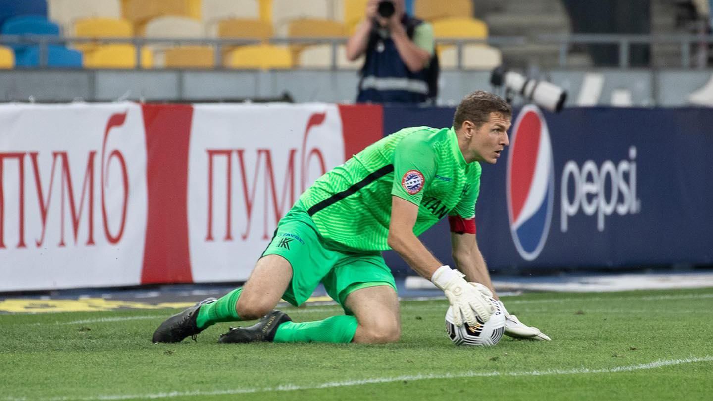 Воротар "Колоса" пропустив курйозний гол у Лізі Європи, випустивши м’яч з рук: відео Воротар "Колоса" пропустив курйозний гол у Лізі Європи, випустивши м’яч з рук: відео