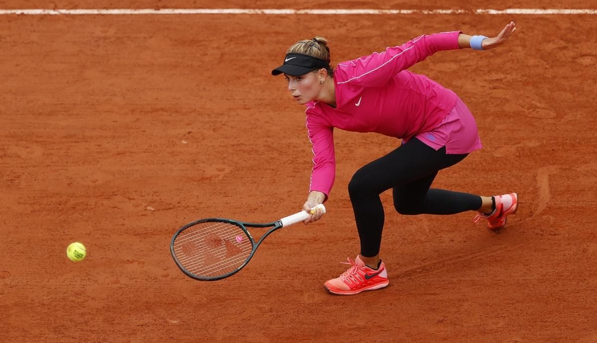 Украинка Завацкая порвала все ракетки в проигранном матче на Ролан Гаррос: видео Украинка Завацкая порвала все ракетки в проигранном матче на Ролан Гаррос: видео