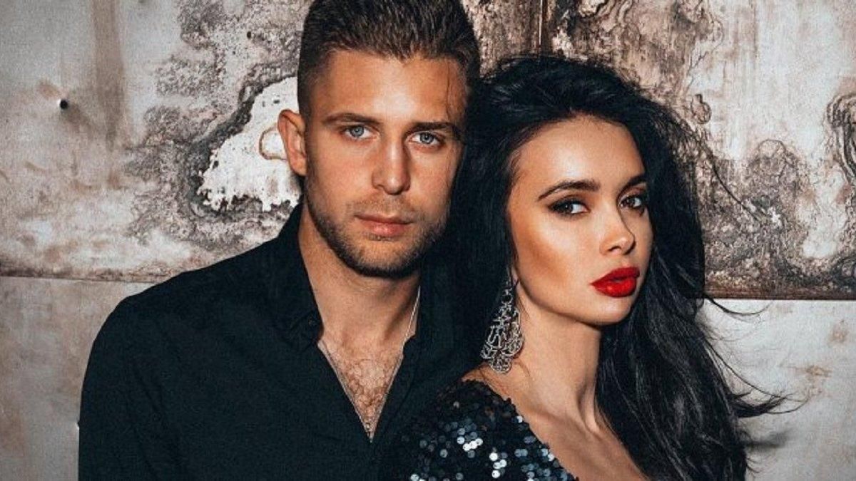 Коронавирус спас Артема Кравца от развода с невероятной женой: фото Коронавирус спас Артема Кравца от развода с невероятной женой: фото