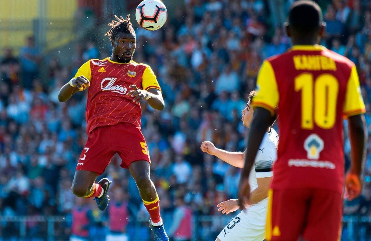 Між ніг воротарю: футболіст "Динамо" знову забив гол у російському чемпіонаті – відео Між ніг воротарю: футболіст "Динамо" знову забив гол у російському чемпіонаті – відео