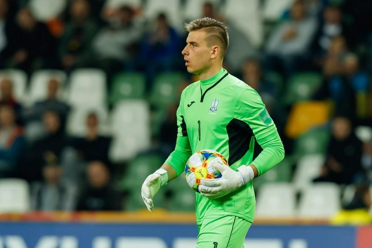 Вратари сборной Украины Лунин и Панькив сдали положительные тесты на COVID-19 Вратари сборной Украины Лунин и Панькив сдали положительные тесты на COVID-19