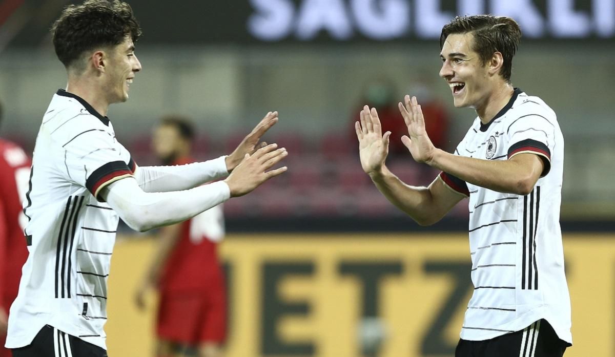 Германия в голевой перестрелке упустила победу над Турцией: видео