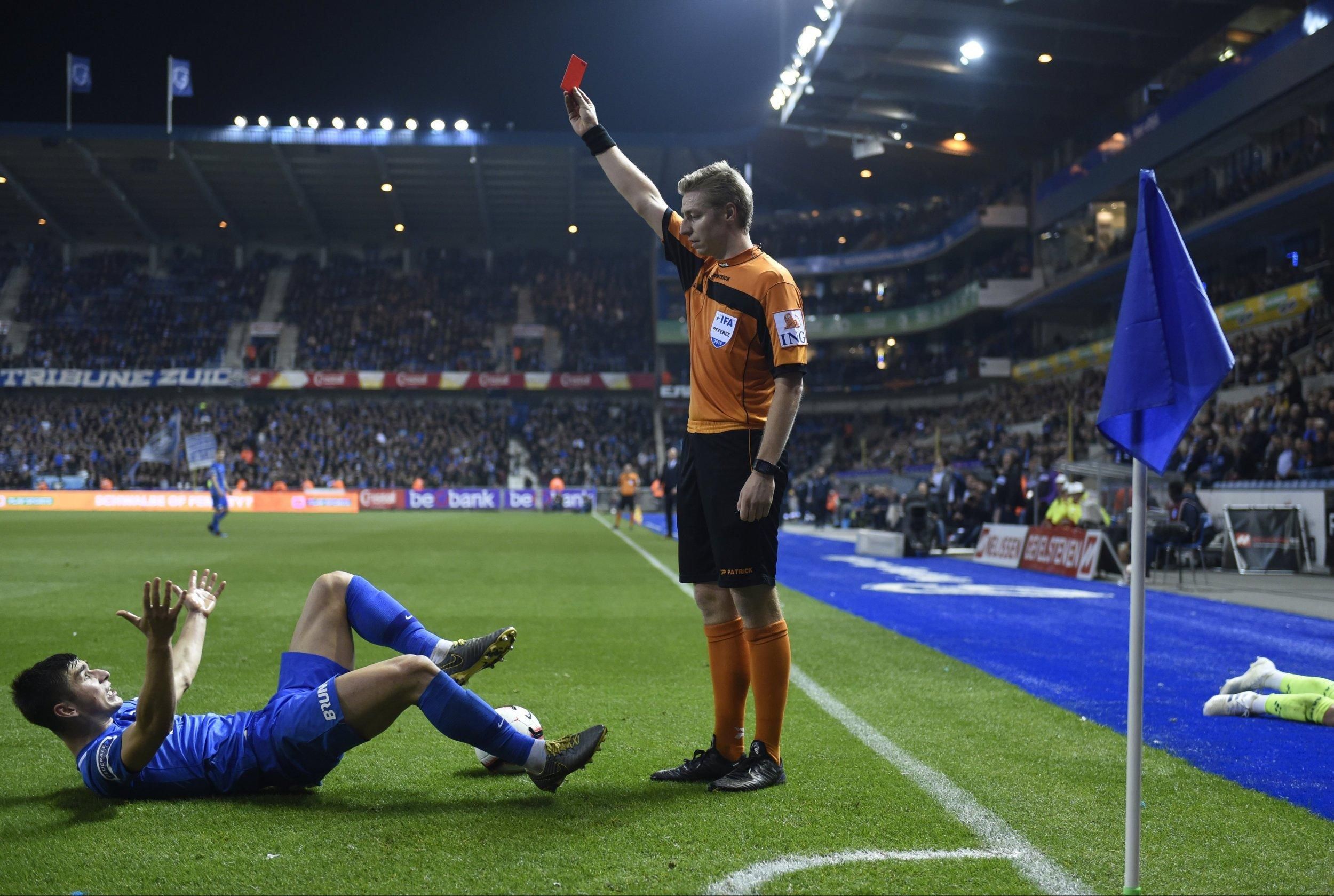 Стала відома зарплата Маліновського в "Аталанті": російський новачок отримує значно більше Стала відома зарплата Маліновського в "Аталанті": російський новачок отримує значно більше