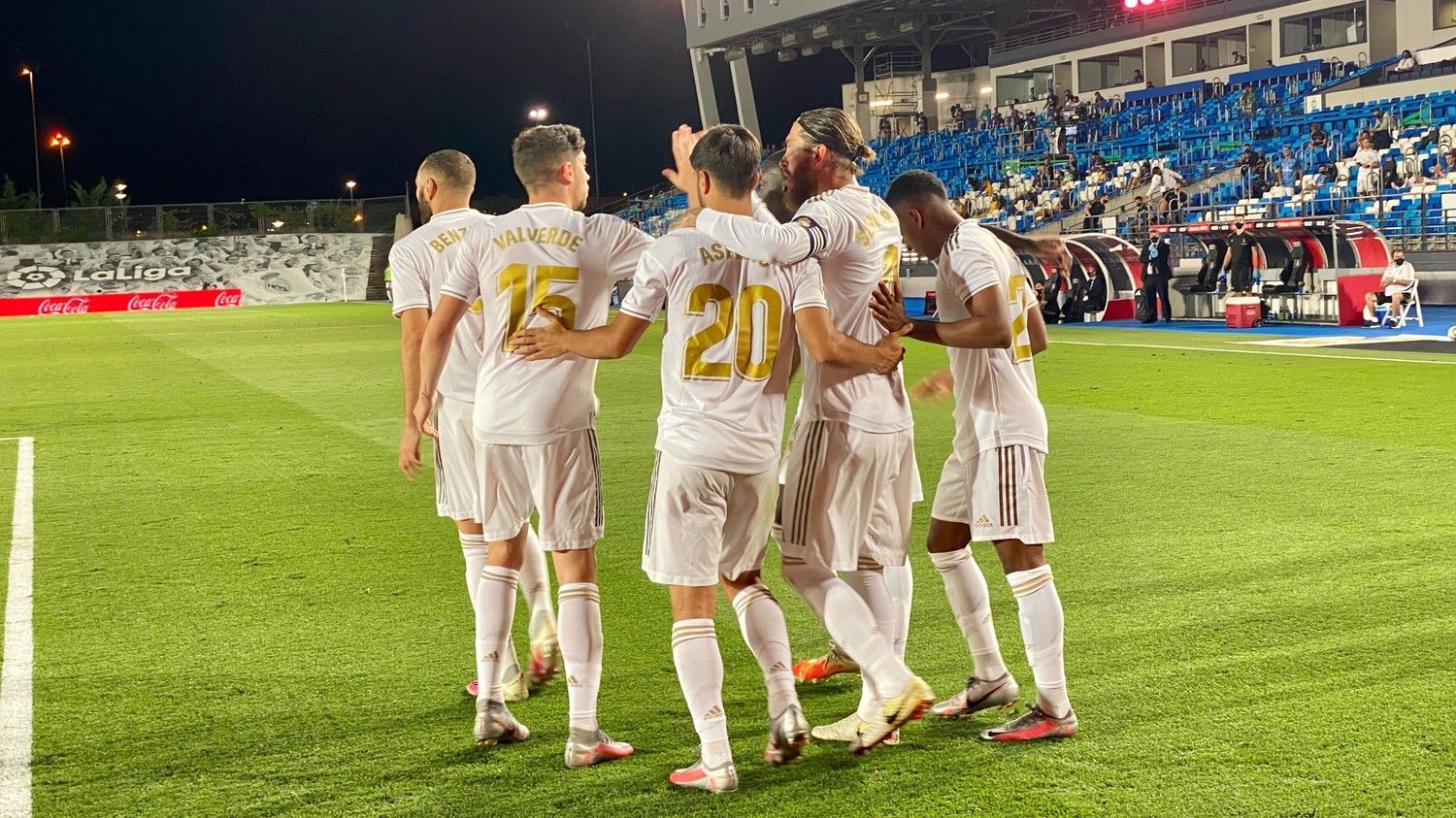 "Динамо" и "Шахтер" сыграют матчи Лиги чемпионов без болельщиков "Динамо" и "Шахтер" сыграют матчи Лиги чемпионов без болельщиков