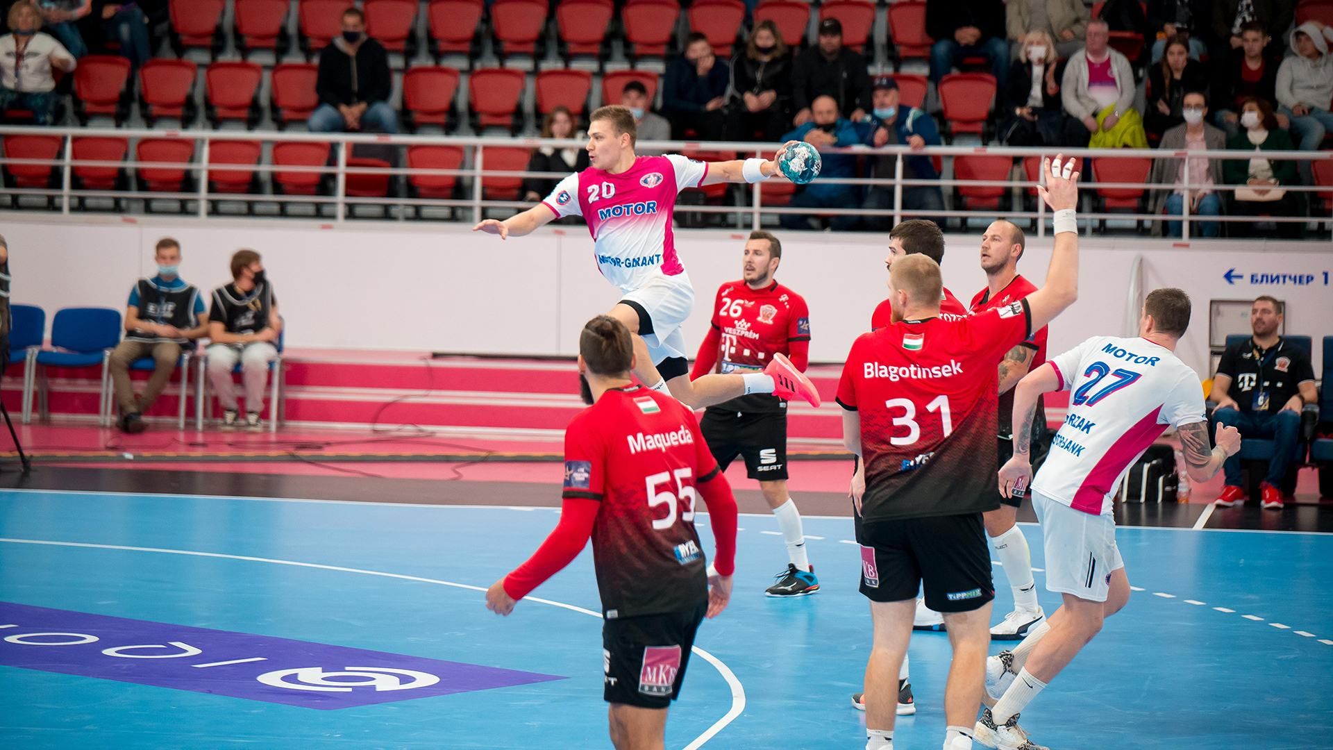 Матч українського клубу в Лізі чемпіонів перенесли через спалах коронавірусу Матч українського клубу в Лізі чемпіонів перенесли через спалах коронавірусу