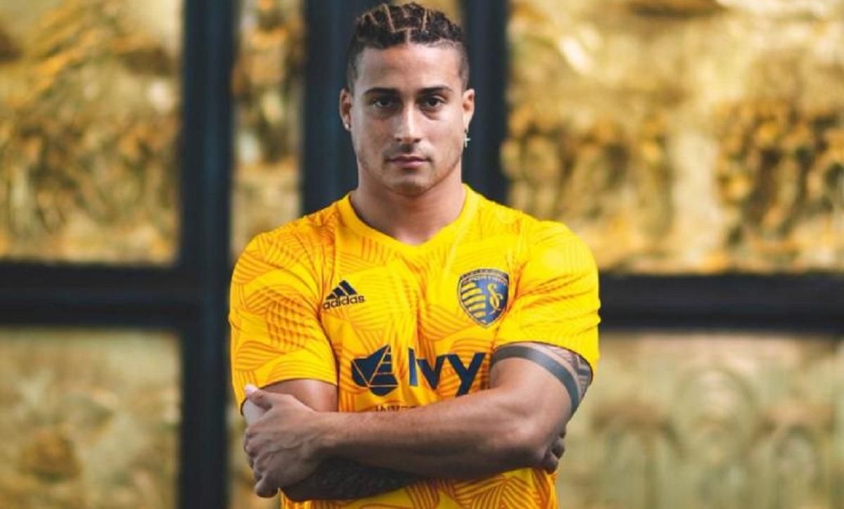 У США футболіст забив феноменальний гол, повторивши шедевр Марко ван Бастена: відео У США футболіст забив феноменальний гол, повторивши шедевр Марко ван Бастена: відео