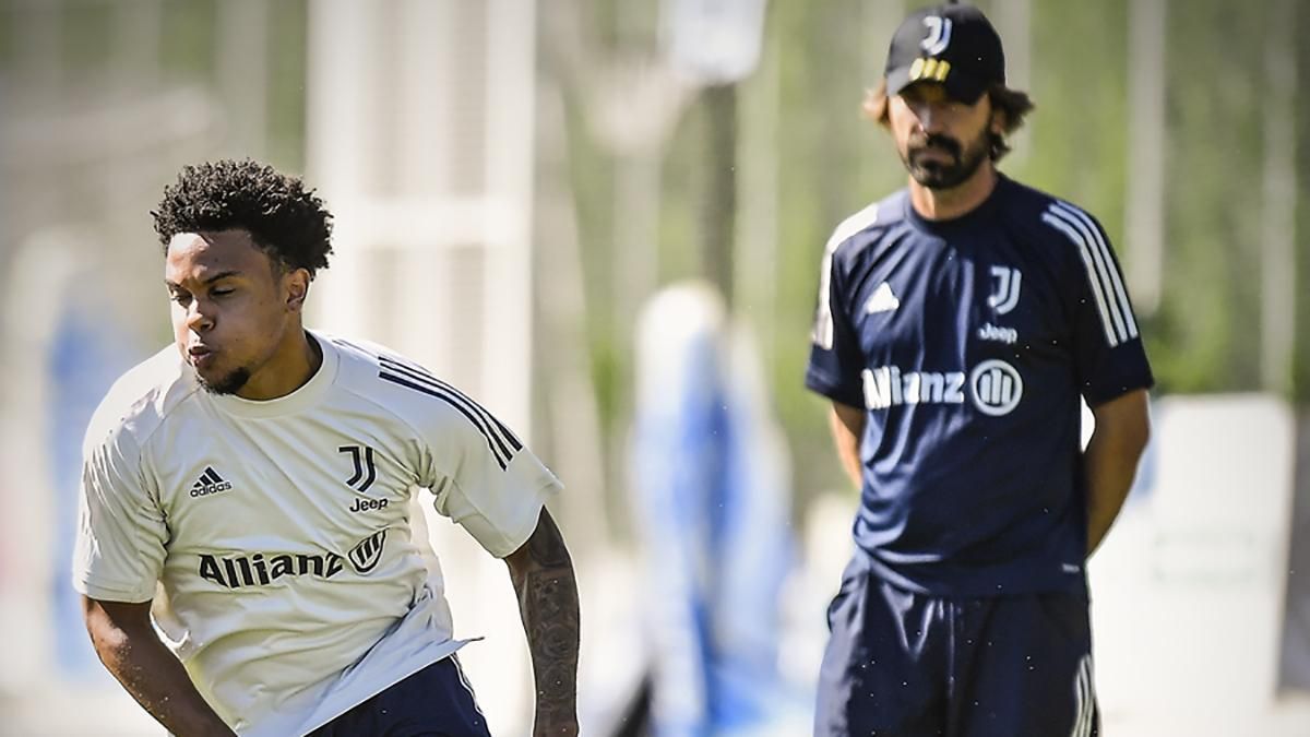 "Ювентус" пішов на ізоляцію перед грою з "Динамо": у команді новий випадок коронавірусу "Ювентус" пішов на ізоляцію перед грою з "Динамо": у команді новий випадок коронавірусу