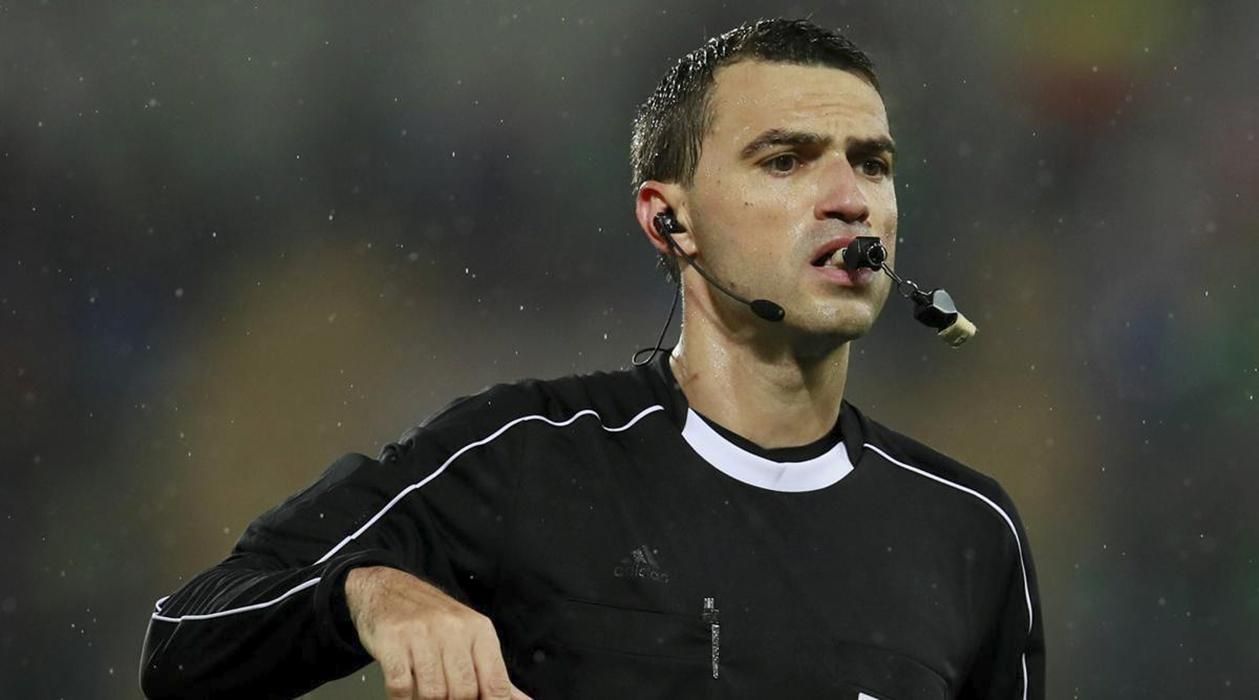 "Динамо" дізналося арбітра, який розсудить матч з "Ювентусом" у Лізі чемпіонів "Динамо" дізналося арбітра, який розсудить матч з "Ювентусом" у Лізі чемпіонів