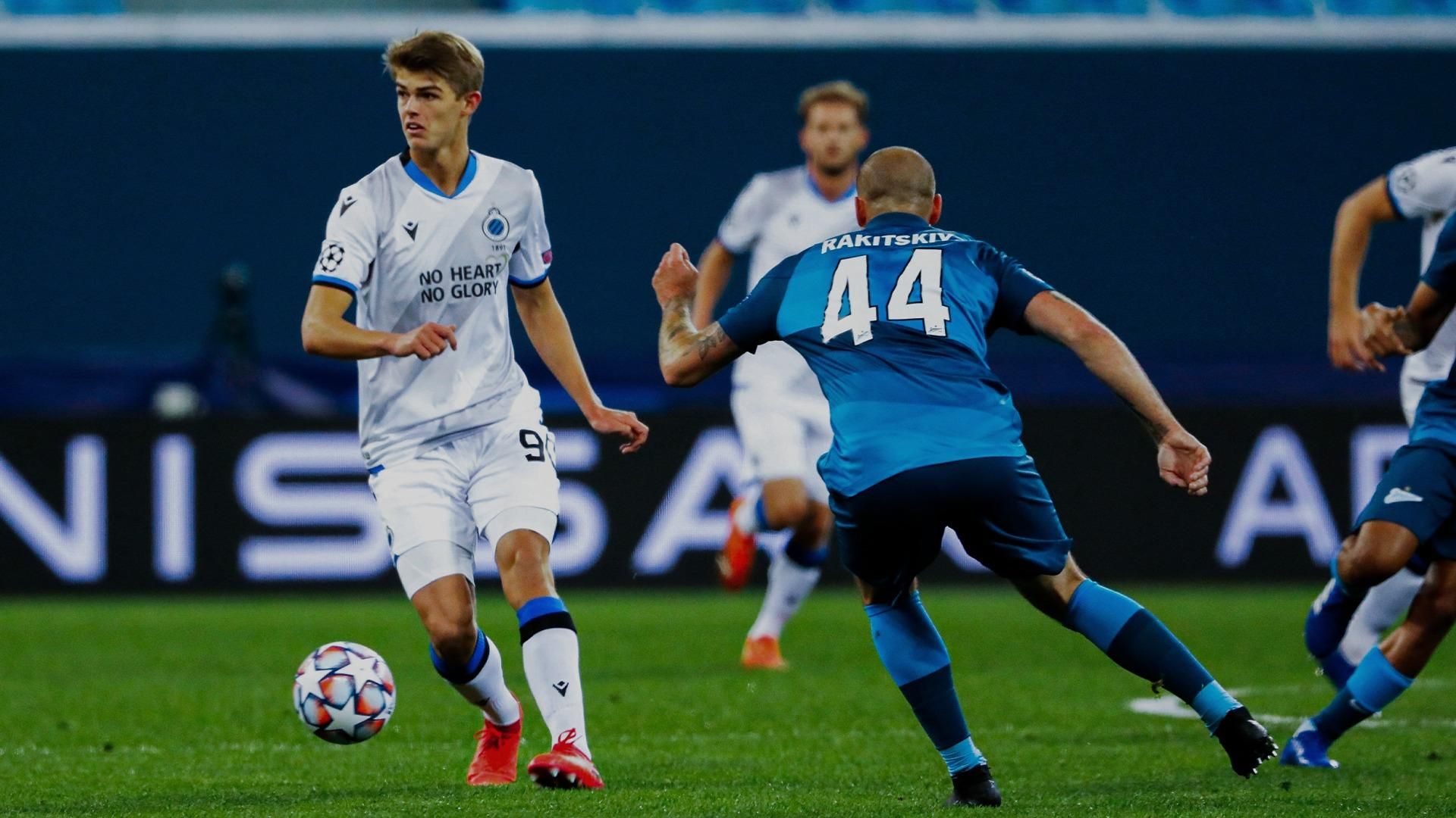 Клуб украинца Соболя "Брюгге" обыграл российский "Зенит" в Лиге чемпионов: видео Клуб украинца Соболя "Брюгге" обыграл российский "Зенит" в Лиге чемпионов: видео