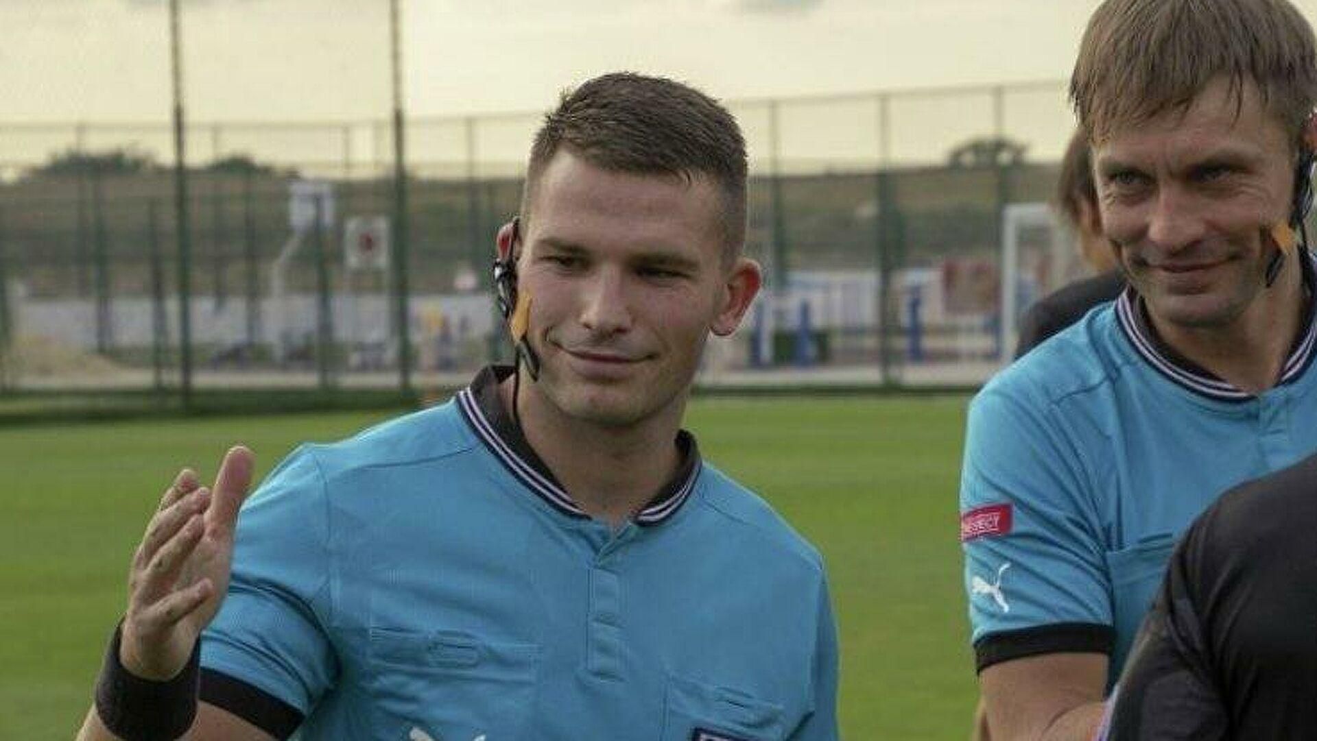 Ударом в пах: арбитра из оккупированного Крыма избили после матча "Ахмат" – "Спартак" в России Ударом в пах: арбитра из оккупированного Крыма избили после матча "Ахмат" – "Спартак" в России