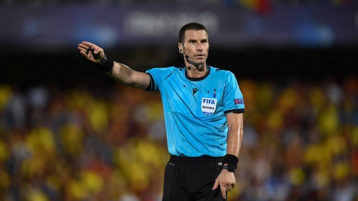 "Шахтер" – "Интер": в УЕФА назначили арбитров на матч Лиги чемпионов "Шахтер" – "Интер": в УЕФА назначили арбитров на матч Лиги чемпионов