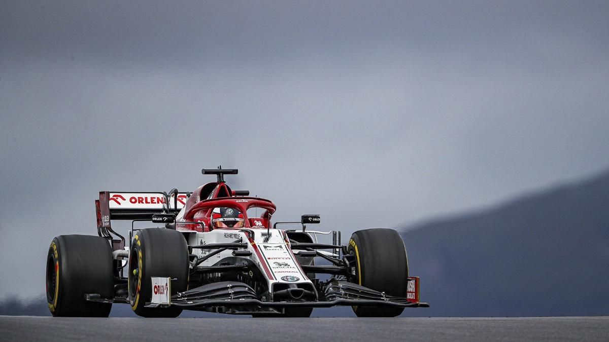 Як на ракеті: легендарний Кімі Ряйкконен обігнав 10 суперників за одне коло – відео Як на ракеті: легендарний Кімі Ряйкконен обігнав 10 суперників за одне коло – відео