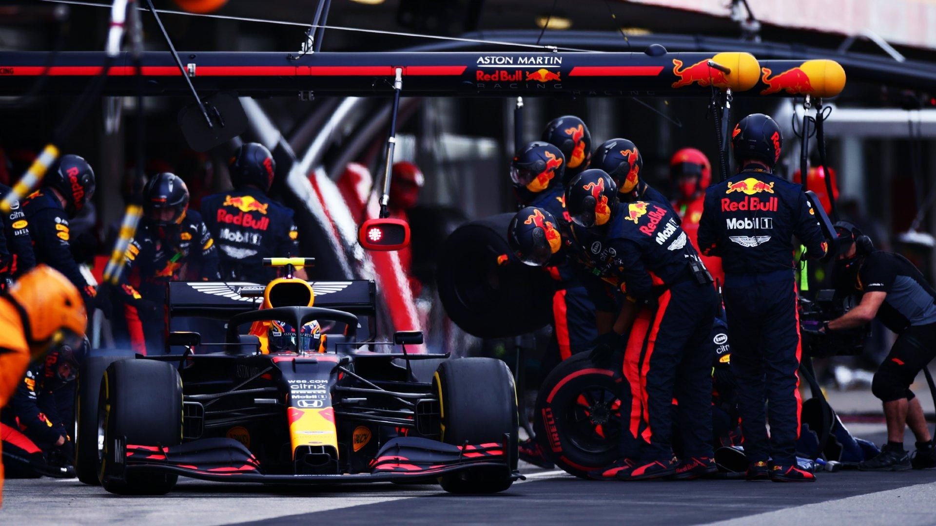 Зі швидкістю світла: Red Bull з рекордним часом провів піт-стоп у Формулі-1 – відео