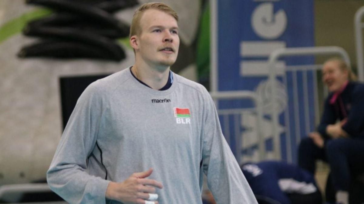 Цей прапор асоціюється з кров'ю: зірка збірної Білорусі пішов з команди Цей прапор асоціюється з кров'ю: зірка збірної Білорусі пішов з команди