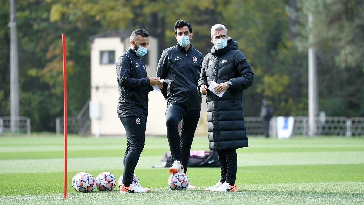 Шахтер-Боруссия М: матч Лиги чемпионов официально пройдет без зрителей Шахтер-Боруссия М: матч Лиги чемпионов официально пройдет без зрителей