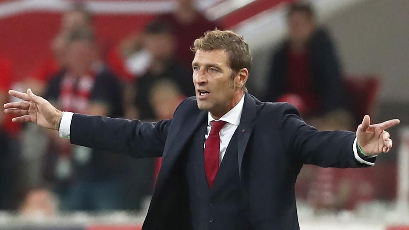 АЕК остался без главного тренера в матче с "Зарей" АЕК остался без главного тренера в матче с "Зарей"