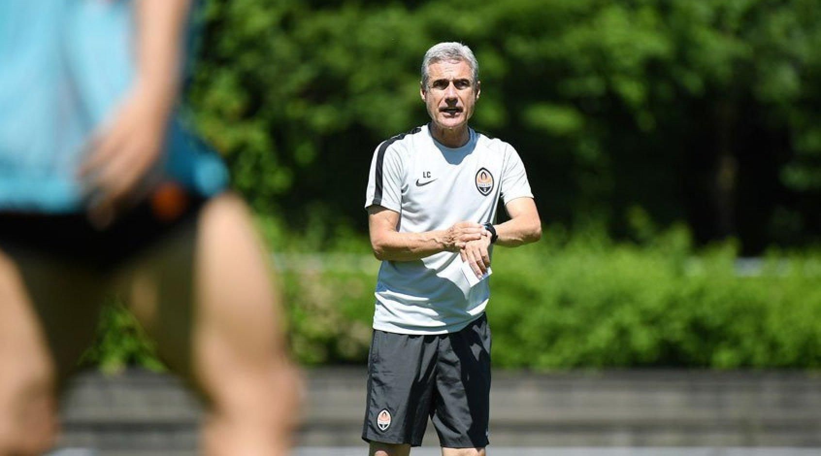 Как разобранный "Шахтер" готовится к тяжелому матчу с "Динамо" Как разобранный "Шахтер" готовится к тяжелому матчу с "Динамо"