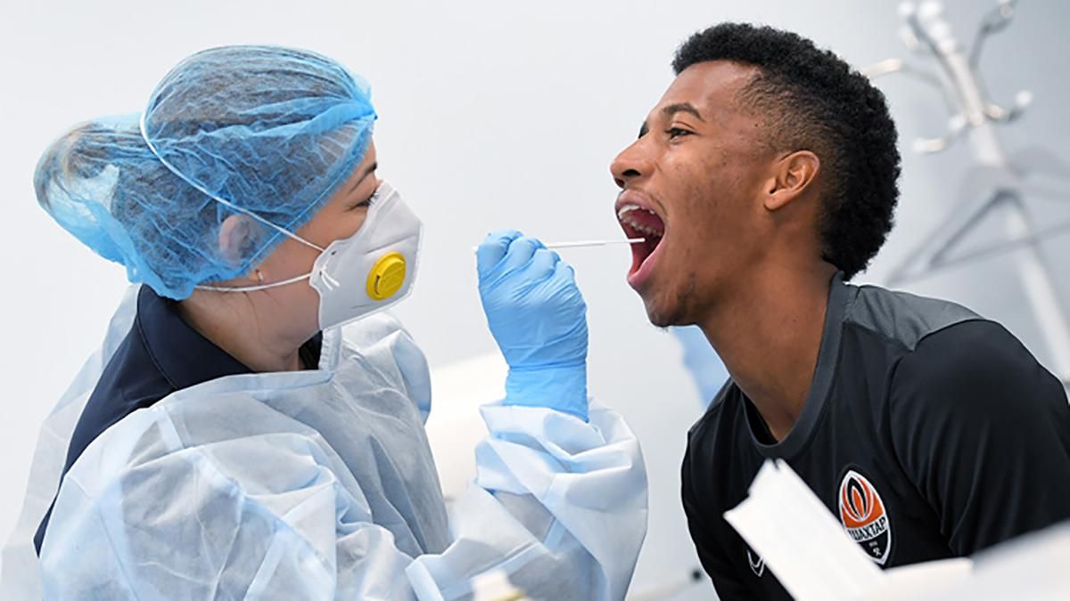 "Шахтар" пройшов позачергове тестування на коронавірус перед матчем з "Динамо" "Шахтар" пройшов позачергове тестування на коронавірус перед матчем з "Динамо"