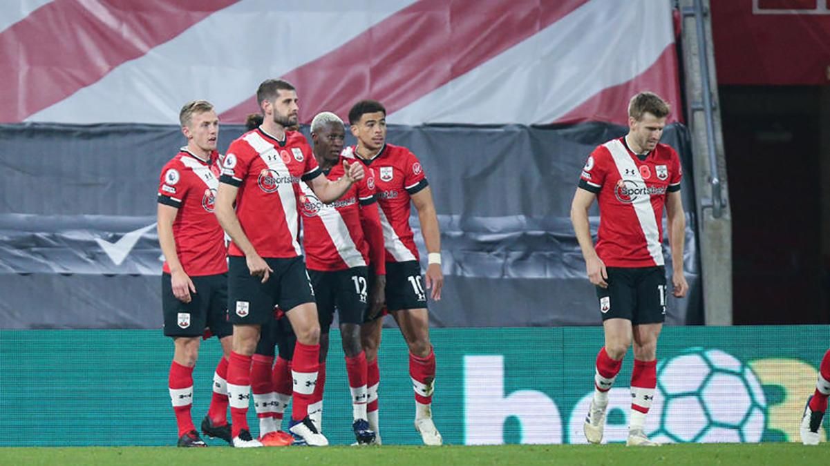 Клуб АПЛ пошутил над Трампом относительно подсчета голосов Клуб АПЛ пошутил над Трампом относительно подсчета голосов