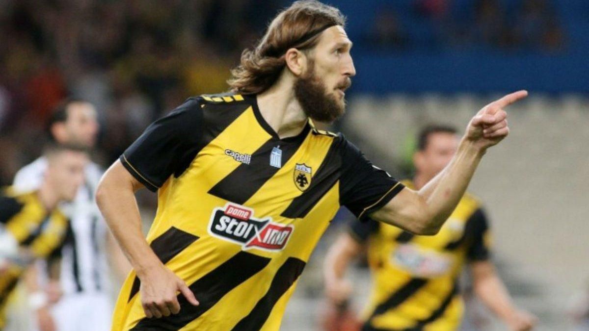 Українець Чигринський і ще два гравці АЕКа заразилися на COVID-19 Українець Чигринський і ще два гравці АЕКа заразилися на COVID-19