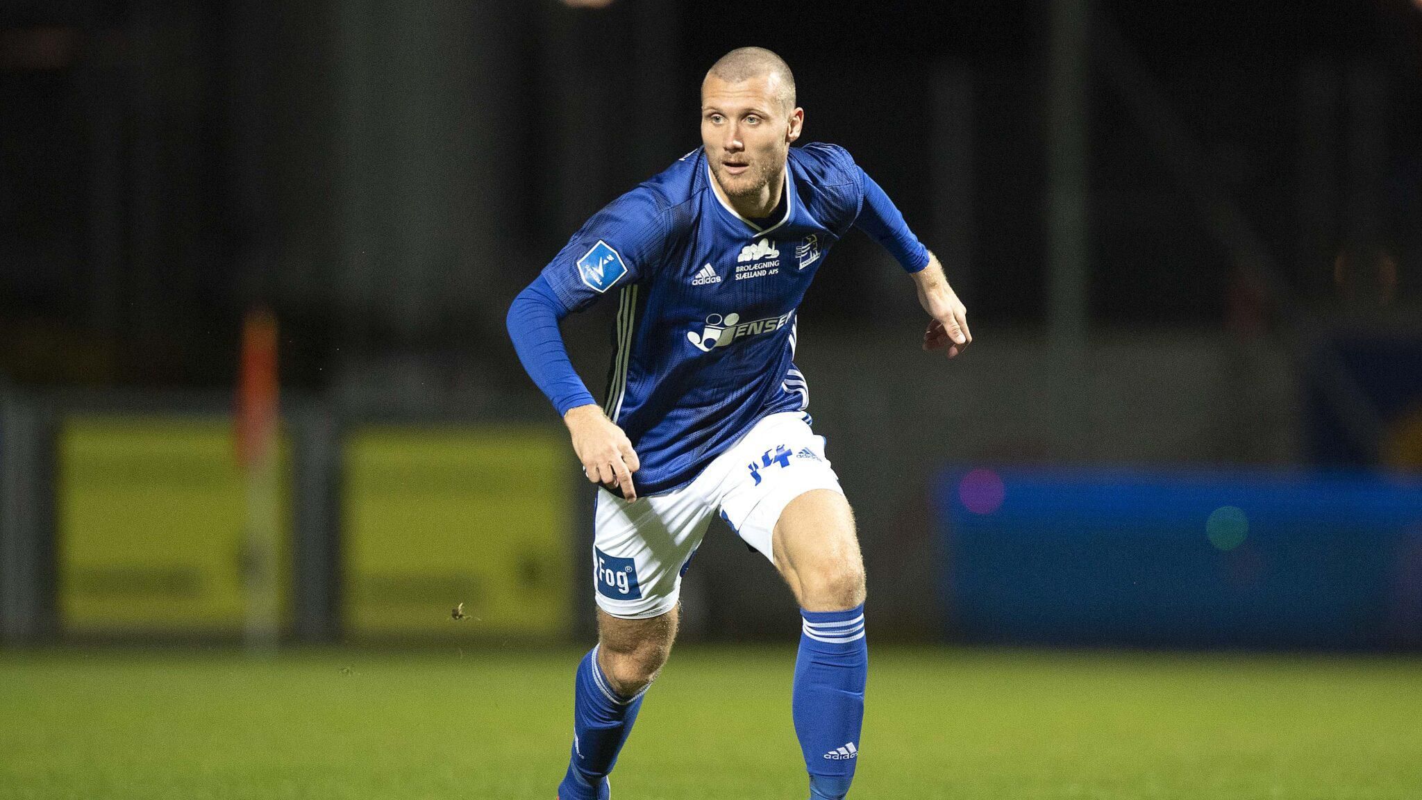 В падении через себя в перекладину и на добивании слета: видео чудо-гола из Дании В падении через себя в перекладину и на добивании слета: видео чудо-гола из Дании