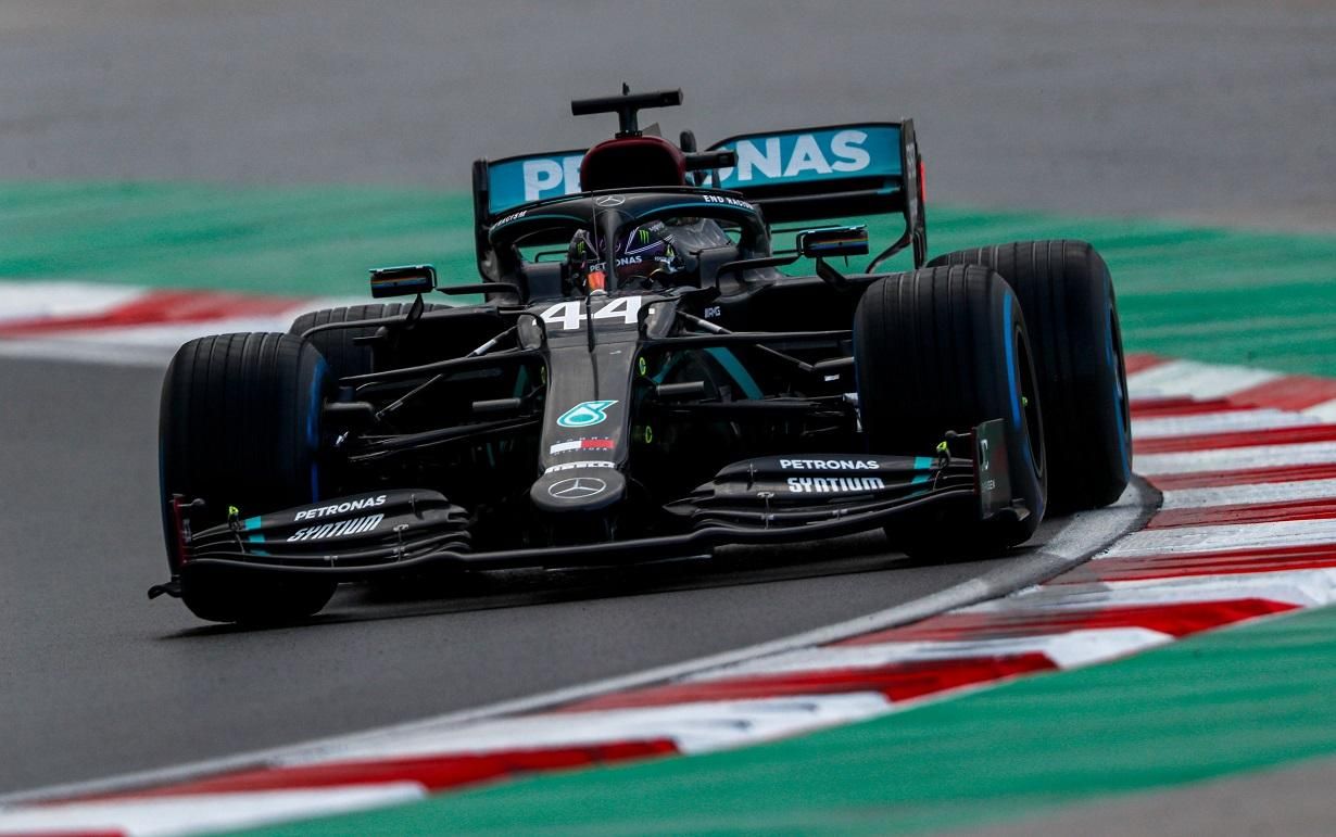 Хэмилтон в седьмой раз стал чемпионом Формулы-1 и повторил рекорд легендарного Шумахера: фото Хэмилтон в седьмой раз стал чемпионом Формулы-1 и повторил рекорд легендарного Шумахера: фото