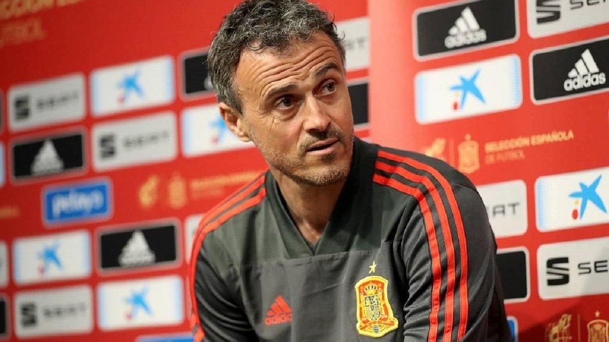 Какое удаление: тренер сборной Испании Энрике не знал, что соперник играл в меньшинстве