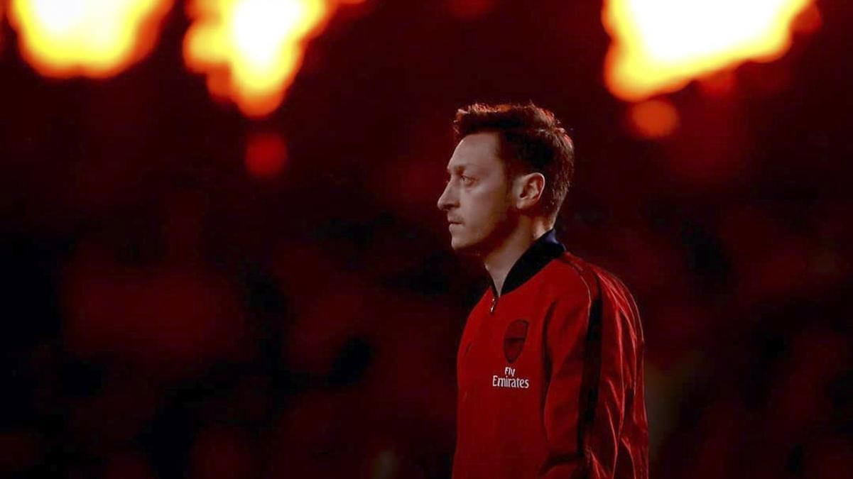 Озіл потролив Льова після ганебної поразки збірної Німеччини Озіл потролив Льова після ганебної поразки збірної Німеччини