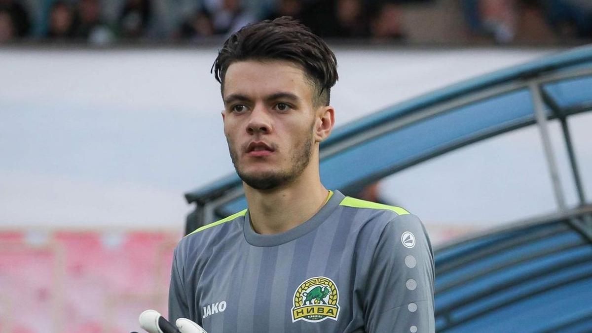 Воротар "Ниви" пропустив курйозний гол ударом з центру поля: відео Воротар "Ниви" пропустив курйозний гол ударом з центру поля: відео