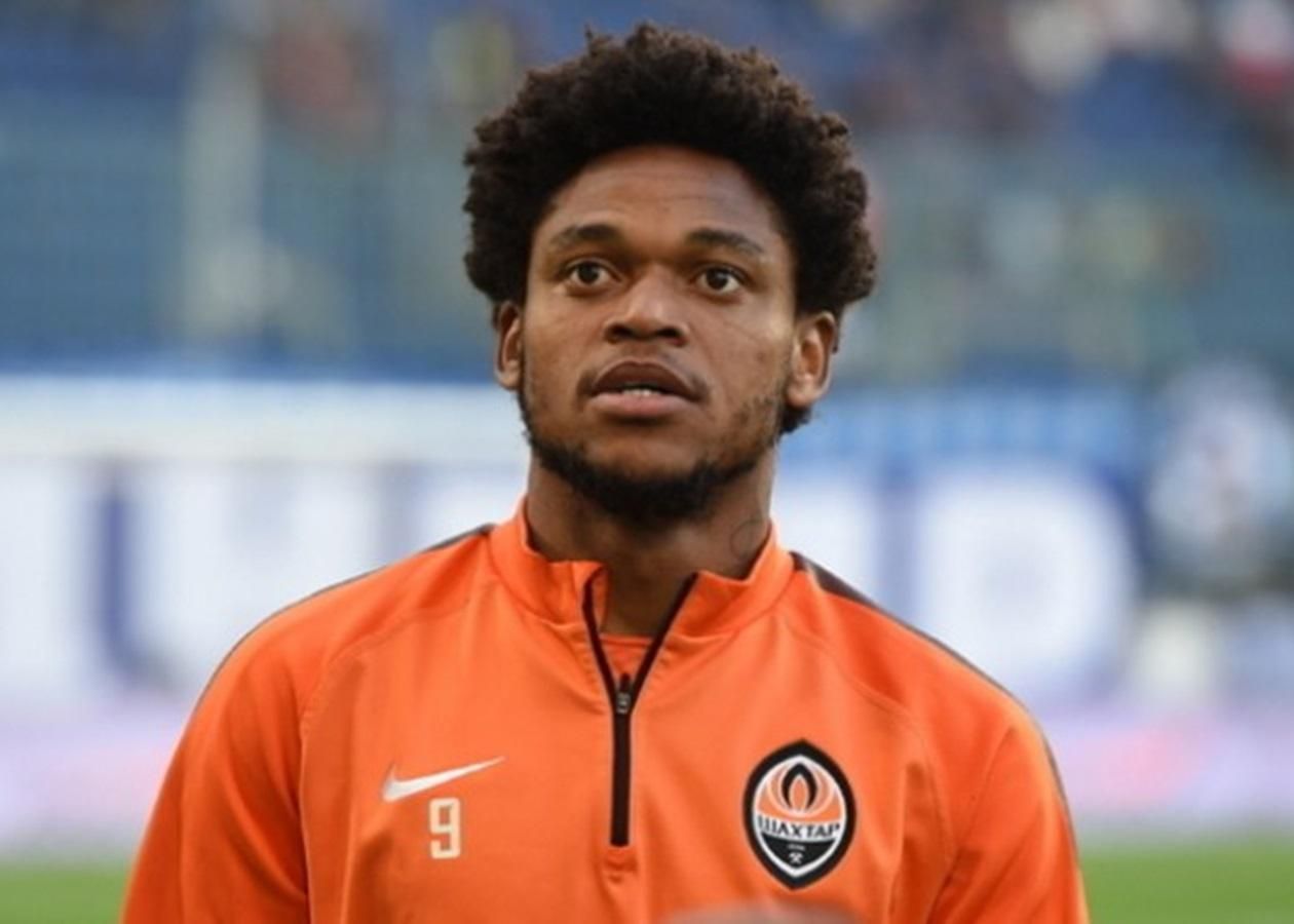 8 років тому гравець "Шахтаря" забив ганебний гол, порушивши правила Fair Play: відео 8 років тому гравець "Шахтаря" забив ганебний гол, порушивши правила Fair Play: відео