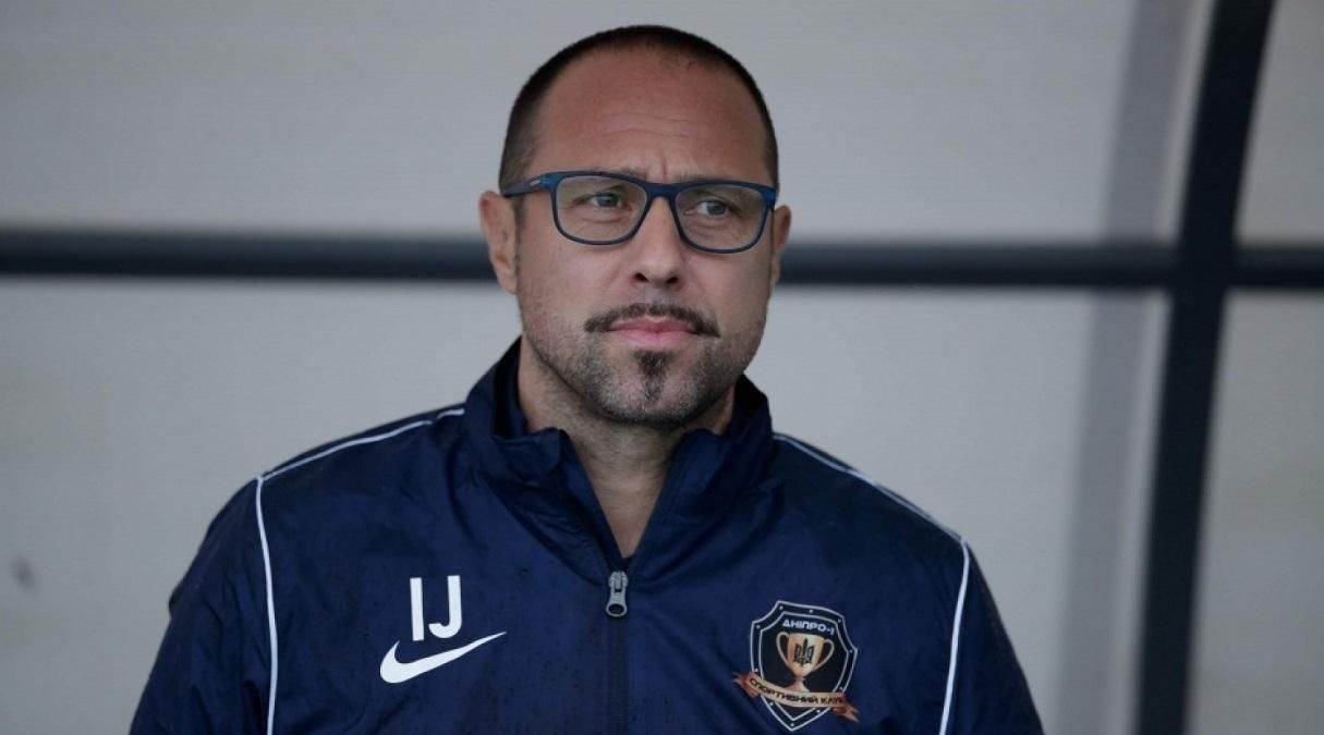 Футболисты "Днепра-1" вышли на матч против "Миная" без тренера: у Йовичевича – коронавирус Футболисты "Днепра-1" вышли на матч против "Миная" без тренера: у Йовичевича – коронавирус