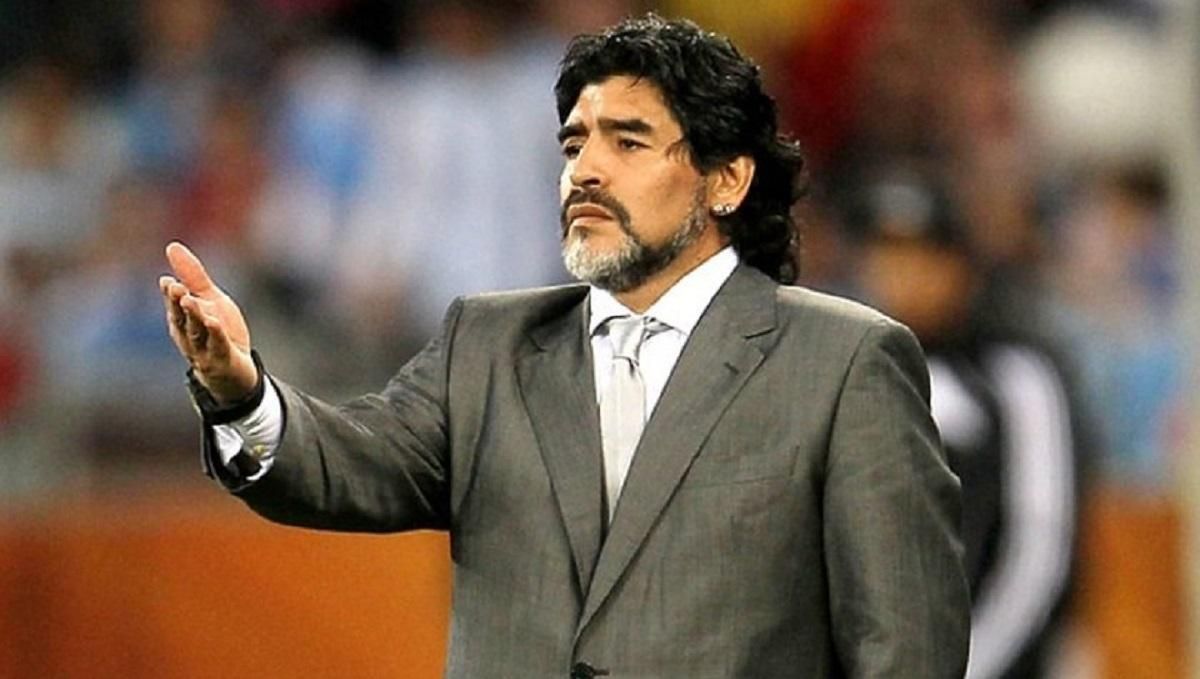 Дієго Марадона помер – біографія, що відомо про руку Бога Дієго Марадона помер – біографія, що відомо про руку Бога